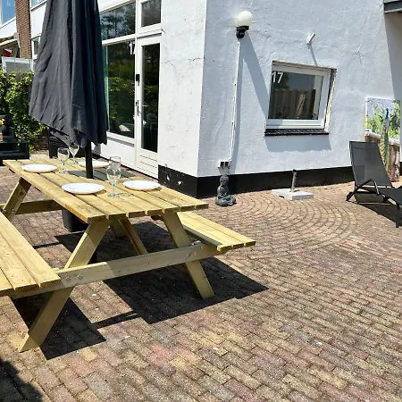 Amsterdam 17, Incl Parking + Garden Appartement