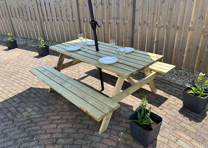 Amsterdam 17, Incl Parking + Garden Apartment *