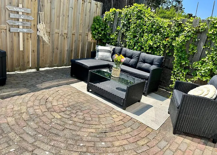 Amsterdam 17, Incl Parking + Garden *