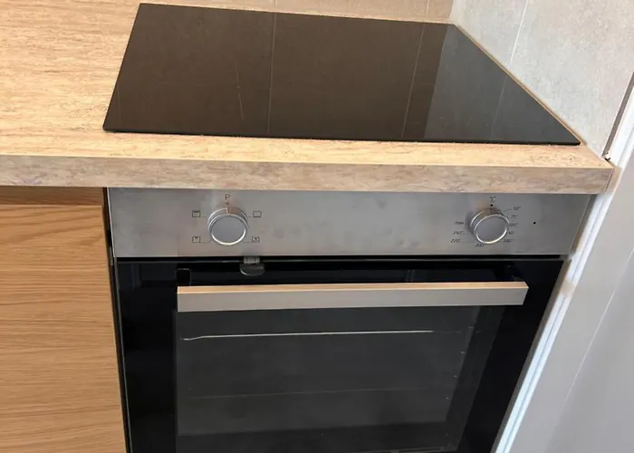 Amsterdam 17, Incl Parking + Garden Apartment *