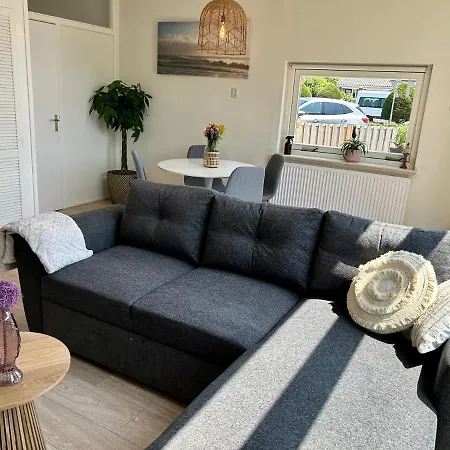 Amsterdam 17, Incl Parking + Garden Appartement