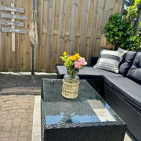 Amsterdam 17, Incl Parking + Garden