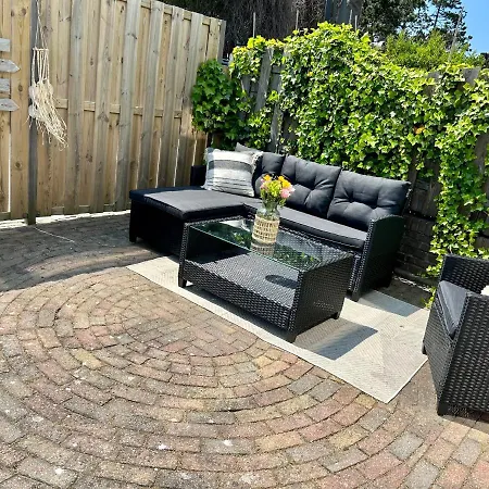 Amsterdam 17, Incl Parking + Garden *