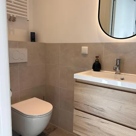 Amsterdam 17, Incl Parking + Garden زاندفورت